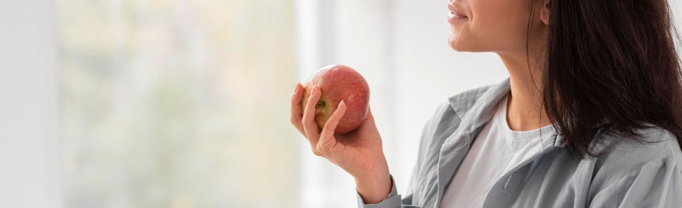 Cosa provoca l’aumento di colesterolo nel sangue e quali sono le abitudini che possono peggiorare la situazione?