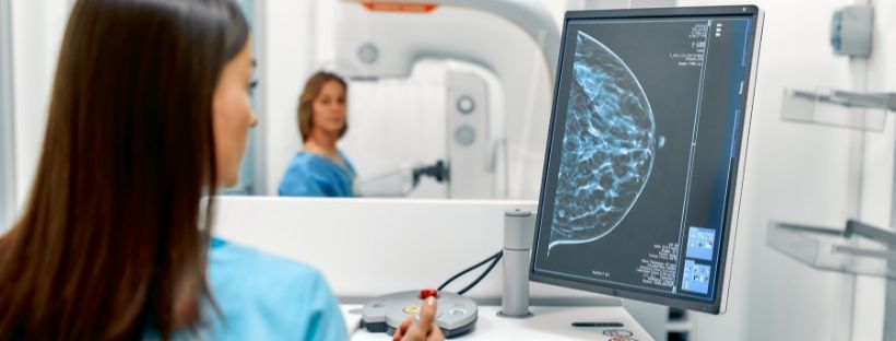 Screening mammografici e prima visita specialistica: la dottoressa Marenzi ci spiega come funzionano